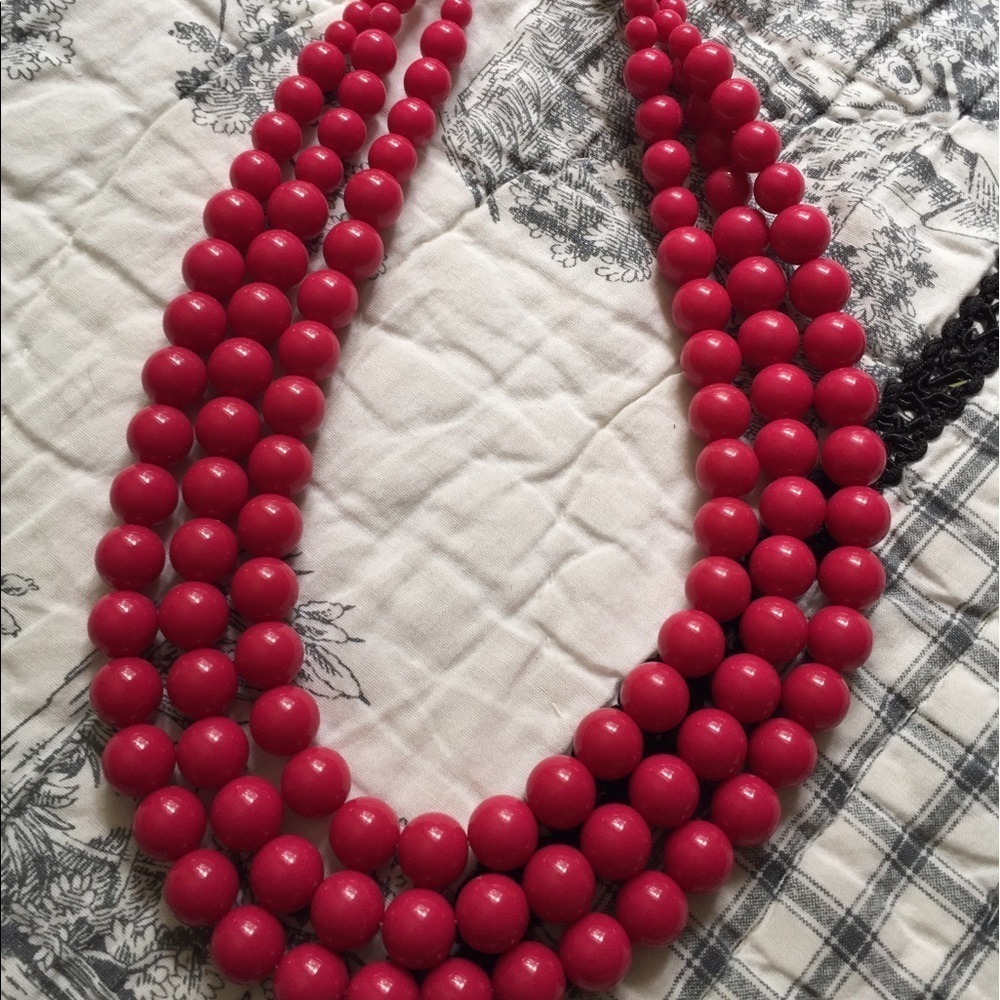 Pink‎ Bubble necklace